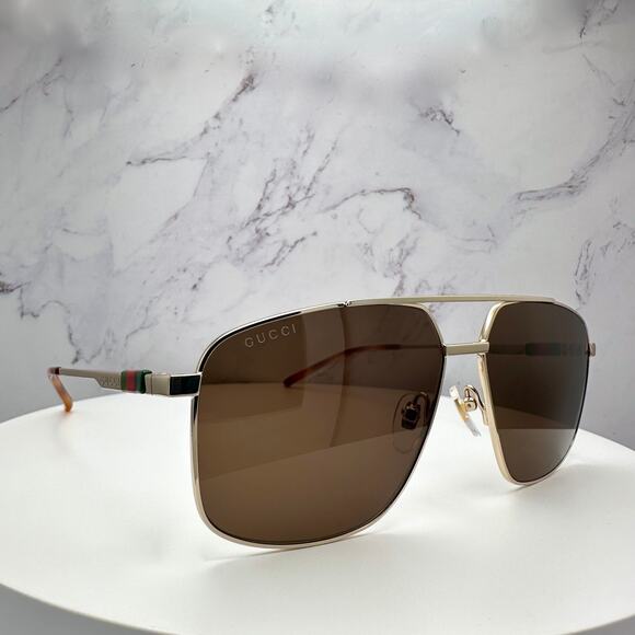 New GUCCI Sunglasses - Picture 4 of 16